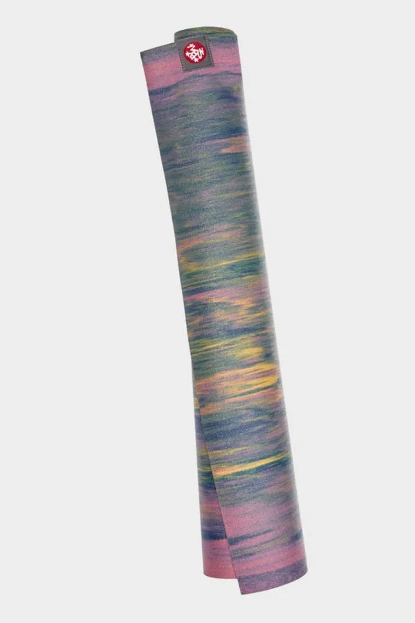 MANDUKA // eKO SUPERLITE TRAVEL YOGA MAT - 1kg - SAIGA